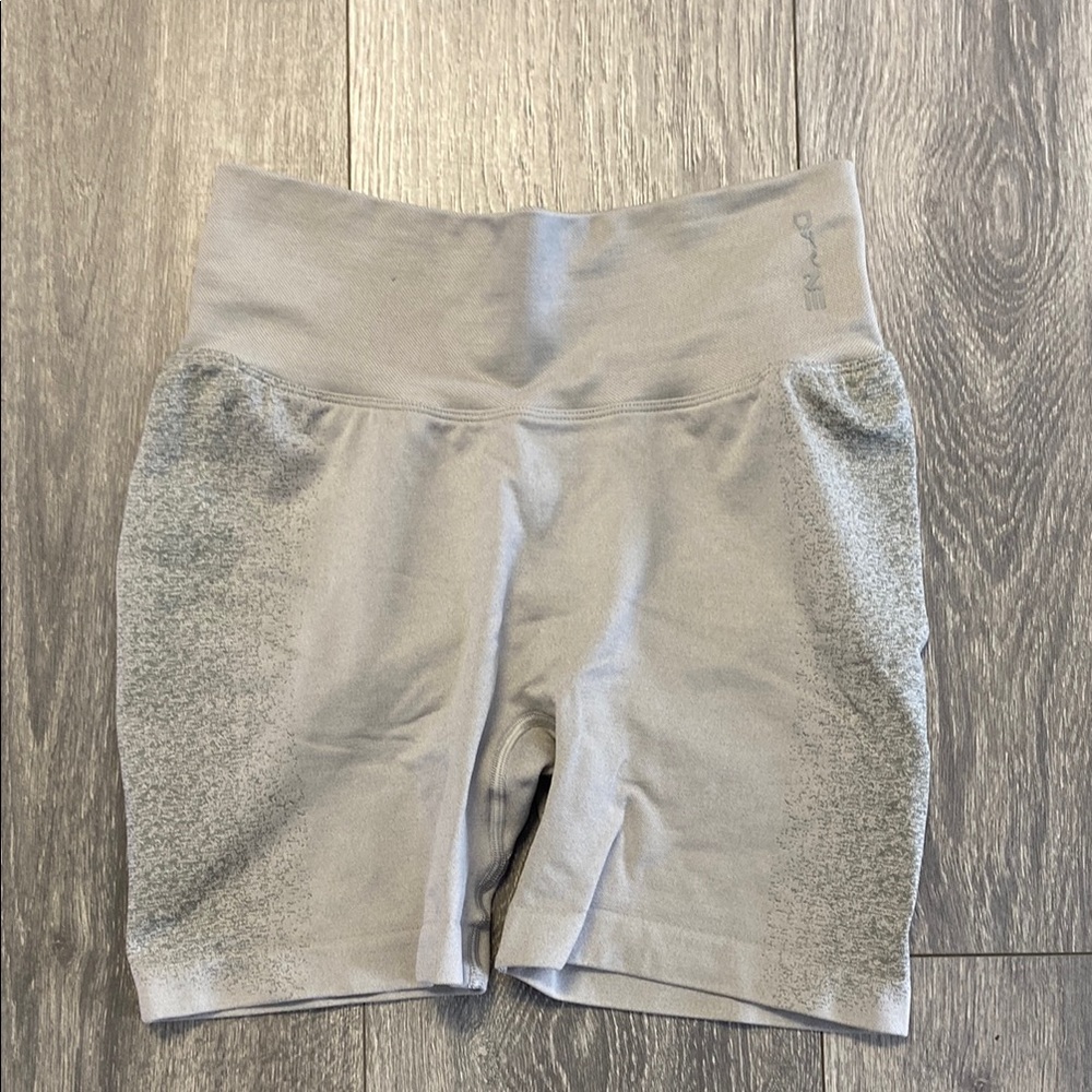 Dfyne Shorts